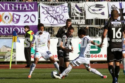 Fussball Bundesliga. Meistergruppe. WAC gegen Austria Klagenfurt. Matthaeus Taferner, (WAC), Maximiliano Moreira Romero, Michael Blauensteiner   (Klagenfurt). Wolfsberg, am 17.4.2022.
Foto: Kuess
www.qspictures.net
---
pressefotos, pressefotografie, kuess, qs, qspictures, sport, bild, bilder, bilddatenbank