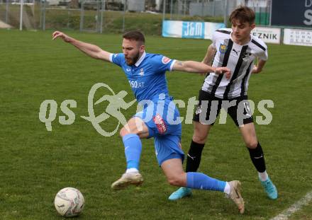 Fussball Kaerntner Liga. Bleiburg gegen SAK.  Marcel Moertl (Bleiburg),    Kristjan Sredojevic (SAK). Bleiburg, 16.4.2022.
Foto: Kuess
---
pressefotos, pressefotografie, kuess, qs, qspictures, sport, bild, bilder, bilddatenbank