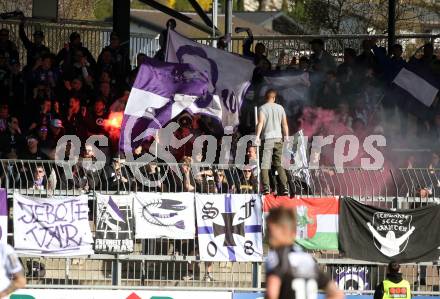 Fussball Bundesliga. Meistergruppe. WAC gegen Austria Klagenfurt.  Fans. Wolfsberg, am 17.4.2022.
Foto: Kuess
www.qspictures.net
---
pressefotos, pressefotografie, kuess, qs, qspictures, sport, bild, bilder, bilddatenbank