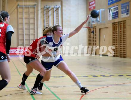 Handball Frauen. SC witasek Ferlach/Feldkirchen gegen WAT Atzgersdorf. Petra Fister, (Ferlach/Feldkirchen), Melanie Sujer   (Atzgersdorf). Ferlach, am 11.5.2022.
Foto: Kuess
---
pressefotos, pressefotografie, kuess, qs, qspictures, sport, bild, bilder, bilddatenbank