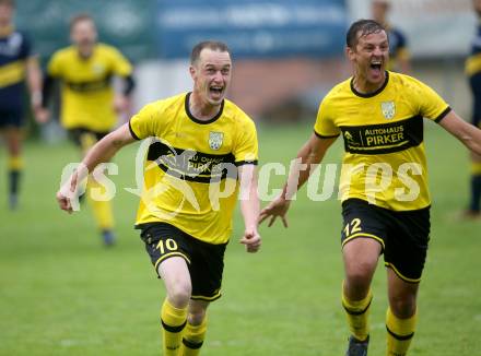 Fussball. 1. Klasse D. Bad St. Leonhard gegen DSG Ferlach.  Torjubel Patrick Schlacher, Michael Rabensteiner,  (Bad St. Leonhard). Bad St. Leonhard, 28.5.2022.
Foto: Kuess
---
pressefotos, pressefotografie, kuess, qs, qspictures, sport, bild, bilder, bilddatenbank