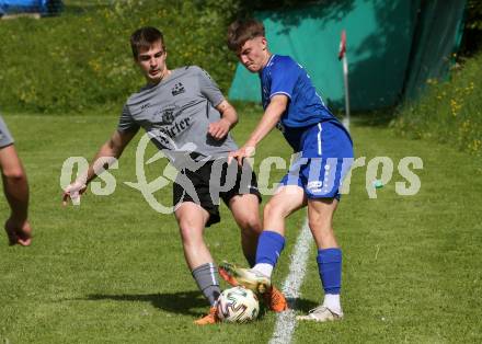 Fussball 1. Klasse C. Oberes Metnitztal gegen Treibach 1b. David Leiter  (Metnitztal),   Konstantin Knafl (Treibach).  Grades, am 4.6.2022.
Foto: Kuess
---
pressefotos, pressefotografie, kuess, qs, qspictures, sport, bild, bilder, bilddatenbank