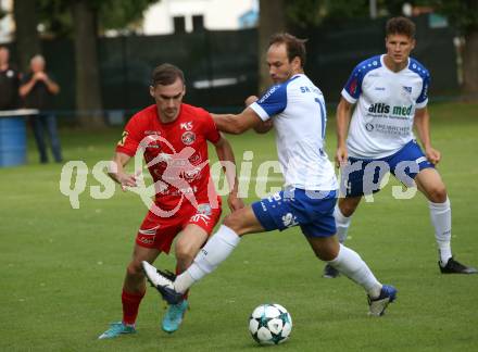 Fussball Regionalliga. Treibach gegen Kalsdorf.  Bernhard Walzl (Treibach),   Jure Volmajer (Kalsdorf). Treibach, am 10.6.2022.
Foto: Kuess
---
pressefotos, pressefotografie, kuess, qs, qspictures, sport, bild, bilder, bilddatenbank