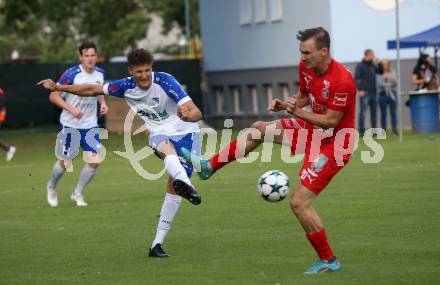 Fussball Regionalliga. Treibach gegen Kalsdorf.  Philipp Hoeberl   (Treibach),   Jure Volmajer (Kalsdorf). Treibach, am 10.6.2022.
Foto: Kuess
---
pressefotos, pressefotografie, kuess, qs, qspictures, sport, bild, bilder, bilddatenbank