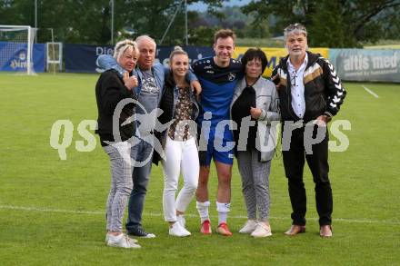 Fussball Regionalliga. Treibach gegen Kalsdorf.  Kevin Vaschauner (Treibach). Treibach, am 10.6.2022.
Foto: Kuess
---
pressefotos, pressefotografie, kuess, qs, qspictures, sport, bild, bilder, bilddatenbank