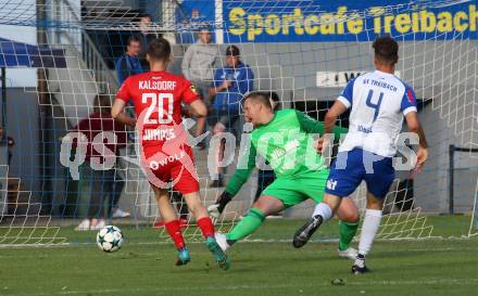 Fussball Regionalliga. Treibach gegen Kalsdorf.  Patrick Christian Boeck (Treibach), Jure Volmajer  (Kalsdorf). Treibach, am 10.6.2022.
Foto: Kuess
---
pressefotos, pressefotografie, kuess, qs, qspictures, sport, bild, bilder, bilddatenbank