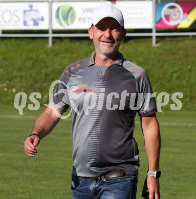 Fussball Kaerntner Liga. Koettmannsdorf gegen Maria Saal.   Trainer Rudolf Perz (Koettmannsdorf). Koettmannsdorf, am 11.6.2022.
Foto: Kuess
---
pressefotos, pressefotografie, kuess, qs, qspictures, sport, bild, bilder, bilddatenbank