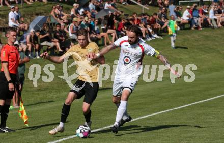 Fussball. KFV-Cup. Koettmannsdorf gegen Gmuend.  Nicolas Manuel Modritz  Udo Gasser (Koettmannsdorf). Koettmannsdorf, 19.6.2022.
Foto: Kuess

---
pressefotos, pressefotografie, kuess, qs, qspictures, sport, bild, bilder, bilddatenbank