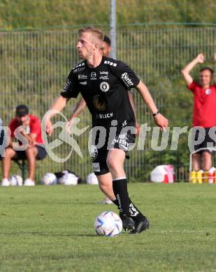 Fussball Testspiel. SK Austria Klagenfurt gegen VSV. Christopher Brian Cvetko
  (Klagenfurt). Klagenfurt, am 29.6.2022.
Foto: Kuess
www.qspictures.net
---
pressefotos, pressefotografie, kuess, qs, qspictures, sport, bild, bilder, bilddatenbank