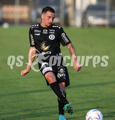 Fussball Testspiel. SK Austria Klagenfurt gegen VSV. Sinan Karweina  (Klagenfurt). Klagenfurt, am 29.6.2022.
Foto: Kuess
www.qspictures.net
---
pressefotos, pressefotografie, kuess, qs, qspictures, sport, bild, bilder, bilddatenbank