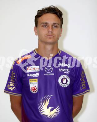 Fussball. Bundesliga. Austria Klagenfurt. Mannschaftsfototermin. Portrait.  Lukas Fridrikas.  Klagenfurt 8.7.2022.
Foto: Kuess
---
pressefotos, pressefotografie, kuess, qs, qspictures, sport, bild, bilder, bilddatenbank