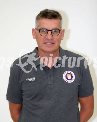 Fussball. Bundesliga. Austria Klagenfurt. Mannschaftsfototermin. Portrait.  Ernst Benischke.  Klagenfurt 8.7.2022.
Foto: Kuess
---
pressefotos, pressefotografie, kuess, qs, qspictures, sport, bild, bilder, bilddatenbank