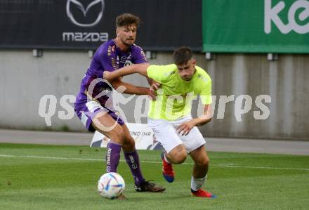 Fussball Testspiel. SK Austria Klagenfurt gegen Kaerntner Auswahl.  Patrick Hasenhuettl (Austria Klagenfurt), Alessandro Bilandzija (Auswahl). KLagenfurt, am 9.7.2022.
Foto: Kuess
---
pressefotos, pressefotografie, kuess, qs, qspictures, sport, bild, bilder, bilddatenbank