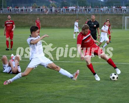 Fussball. Unterliga Ost. St. Veit gegen Sirnitz. Michael Schritliser (St. Veit),  Martin Hinteregger  (Sirnitz). St. Veit, 22.7.2022.
Foto: Kuess
---
pressefotos, pressefotografie, kuess, qs, qspictures, sport, bild, bilder, bilddatenbank