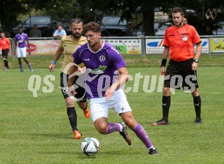 Fussball. Kaerntner Liga. Austria Klagenfurt Amat. gegen Koettmannsdorf.   Patrick Hasenhuettl (Austria Klagenfurt Amat),   Patrick Rene Striednig (Koettmannsdorf). Brueckl, 23.7.2022.
Foto: Kuess
---
pressefotos, pressefotografie, kuess, qs, qspictures, sport, bild, bilder, bilddatenbank