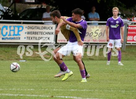 Fussball. Kaerntner Liga. Austria Klagenfurt Amat. gegen Koettmannsdorf.   Damjan Jovanovic (Austria Klagenfurt Amat),  Stephan Borovnik   (Koettmannsdorf). Brueckl, 23.7.2022.
Foto: Kuess
---
pressefotos, pressefotografie, kuess, qs, qspictures, sport, bild, bilder, bilddatenbank