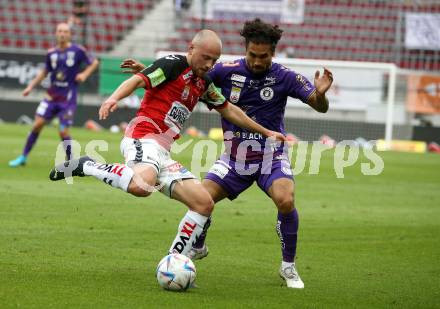 Fussball Bundesliga.  SK Austria Klagenfurt gegen SV Guntamatic Ried.   Maximiliano Moreira Romero (Klagenfurt),  , Julian Klaus Wiessmeier  (Ried). Klagenfurt, am 13.8.2022. 
Foto: Kuess

---
pressefotos, pressefotografie, kuess, qs, qspictures, sport, bild, bilder, bilddatenbank