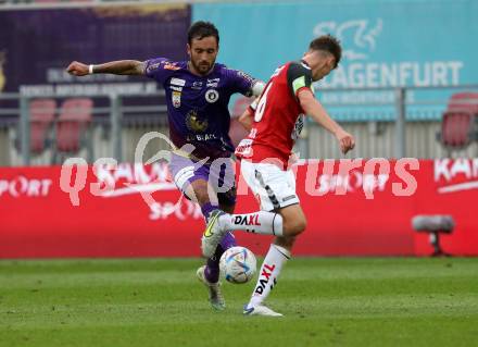 Fussball Bundesliga.  SK Austria Klagenfurt gegen SV Guntamatic Ried.  Markus Pink,  (Klagenfurt),  David Ungar (Ried). Klagenfurt, am 13.8.2022. 
Foto: Kuess

---
pressefotos, pressefotografie, kuess, qs, qspictures, sport, bild, bilder, bilddatenbank