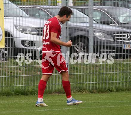 Fussball Kaerntner Liga. Landskron gegen ATSV Wolfsberg.   Torjubel Bastian Rupp, (Wolfsberg).  Landskron,  20.8.2022.
Foto: Kuess
---
pressefotos, pressefotografie, kuess, qs, qspictures, sport, bild, bilder, bilddatenbank