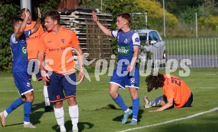 Fussball. Unterliga West. Dellach Gail gegen Penk.  Torjubel Samir Nuhanovic, Fabio Revelant  (Dellach). Dellach im Gailtal, am 14.8.2022.
Foto: Kuess
---
pressefotos, pressefotografie, kuess, qs, qspictures, sport, bild, bilder, bilddatenbank