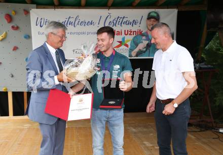 Klettern, Bouldern. Empfang Europameister Nicolai Uznik.  Peter Kaiser, Nicolai Uznik.. St. Johann,  21.8.2022.
Foto: Kuess
---
pressefotos, pressefotografie, kuess, qs, qspictures, sport, bild, bilder, bilddatenbank