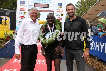 Kaernten laeuft.   Landeshauptmann Peter Kaiser, Samwel Mailu. Klagenfurt, am 28.8.2022.
Foto: Kuess
---
pressefotos, pressefotografie, kuess, qs, qspictures, sport, bild, bilder, bilddatenbank