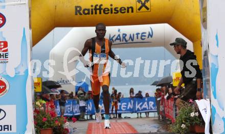 Kaernten laeuft.   Dickson Simba Nyakundi. Klagenfurt, am 28.8.2022.
Foto: Kuess
---
pressefotos, pressefotografie, kuess, qs, qspictures, sport, bild, bilder, bilddatenbank