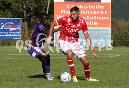 Fussball Testspiel. SK Austria Klagenfurt gegen GAK.  Solomon Bonnah (Klagenfurt),   Daniel Kalajdzic (GAK). St. Michael im Lavanttal, am 23.9.2022.
Foto: Kuess
---
pressefotos, pressefotografie, kuess, qs, qspictures, sport, bild, bilder, bilddatenbank