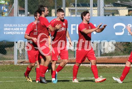 Fussball. 1. KLasse D. Sittersdorf gegen Rueckersdorf.  Torjubel Klemen Ofic  (Rueckersdorf).  Sittersdorf, am 2.10.2022. 
Foto: Kuess
---
pressefotos, pressefotografie, kuess, qs, qspictures, sport, bild, bilder, bilddatenbank