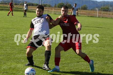 Fussball. 1. KLasse D. Sittersdorf gegen Rueckersdorf.   Patrick Gregoritsch (Sittersdorf),   Klemen Ofic (Rueckersdorf).  Sittersdorf, am 2.10.2022. 
Foto: Kuess
---
pressefotos, pressefotografie, kuess, qs, qspictures, sport, bild, bilder, bilddatenbank