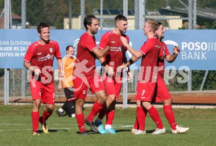 Fussball. 1. KLasse D. Sittersdorf gegen Rueckersdorf.  Torjubel Klemen Ofic  (Rueckersdorf).  Sittersdorf, am 2.10.2022. 
Foto: Kuess
---
pressefotos, pressefotografie, kuess, qs, qspictures, sport, bild, bilder, bilddatenbank