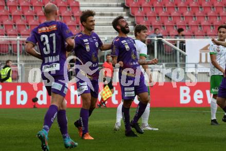 Fussball Bundesliga. SK Austria Klagenfurt gegen SC Austria Lustenau.  Torjubel Thorsten Mahrer, Kosmas Gkezos, Nicolas Wimmer (Klagenfurt). Klagenfurt, am 8.10.2022.
Foto: Kuess
---
pressefotos, pressefotografie, kuess, qs, qspictures, sport, bild, bilder, bilddatenbank