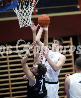 Basketball 2. Liga 2022/2023. Grunddurchgang 1. Runde.  KOS Celovec gegen  RAIDERS Tirol.   Andrej Blazevic (KOS),  Sven Bijelonjic, Thomas Pirchner (Tirol). Klagenfurt, am 8.10.2022.
Foto: Kuess
www.qspictures.net
---
pressefotos, pressefotografie, kuess, qs, qspictures, sport, bild, bilder, bilddatenbank