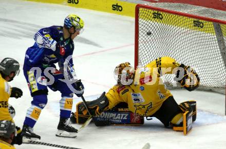 EBEL. Eishockey Bundesliga. VSV gegen HC Pustertal Woelfe.  Tomas Joshua Sholl (Pustertal). Villach, am 14.10.2022.
Foto: Kuess
www.qspictures.net
---
pressefotos, pressefotografie, kuess, qs, qspictures, sport, bild, bilder, bilddatenbank