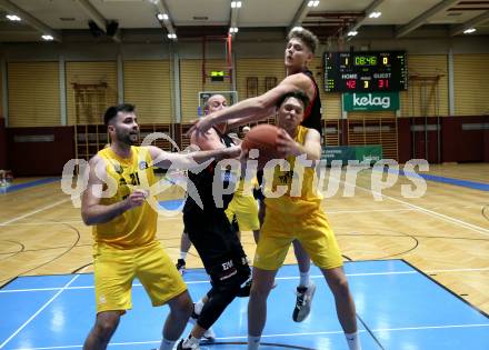 Basketball 2. Liga 2022/2023. Grunddurchgang 2. Runde.  Woerthersee Piraten gegen  Mattersburg Rocks.  Marin Sliskovic  (Piraten),  Robert Dembskis, Corey Hallett (Mattersburg). Klagenfurt, am 15.10.2022.
Foto: Kuess
www.qspictures.net
---
pressefotos, pressefotografie, kuess, qs, qspictures, sport, bild, bilder, bilddatenbank