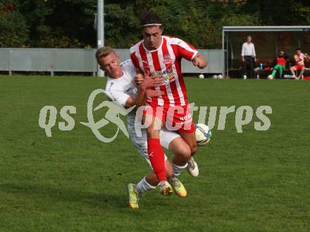 Fussball. Kaerntner Liga.  KAC gegen Atus Ferlach.  Patrick Legner  (KAC), Marjan Ogris-Martic (Ferlach).  Klagenfurt,  am 15.10.2022. 
Foto: Kuess
---
pressefotos, pressefotografie, kuess, qs, qspictures, sport, bild, bilder, bilddatenbank