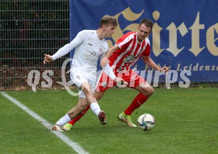 Fussball. Kaerntner Liga.  KAC gegen Atus Ferlach.  Mario Daniel Gugganig  (KAC),  Hannes Marcel Schwarz (Ferlach).  Klagenfurt,  am 15.10.2022. 
Foto: Kuess
---
pressefotos, pressefotografie, kuess, qs, qspictures, sport, bild, bilder, bilddatenbank