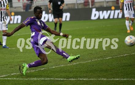 Fussball Bundesliga. SK Austria Klagenfurt gegen LASK   Solomon Owusu Bonnah (Klagenfurt). Klagenfurt, am 15.10.2022.
Foto: Kuess
---
pressefotos, pressefotografie, kuess, qs, qspictures, sport, bild, bilder, bilddatenbank