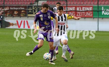 Fussball Bundesliga. SK Austria Klagenfurt gegen LASK   Andrew Irving, (Klagenfurt),  Peter Michorl (LASK). Klagenfurt, am 15.10.2022.
Foto: Kuess
---
pressefotos, pressefotografie, kuess, qs, qspictures, sport, bild, bilder, bilddatenbank