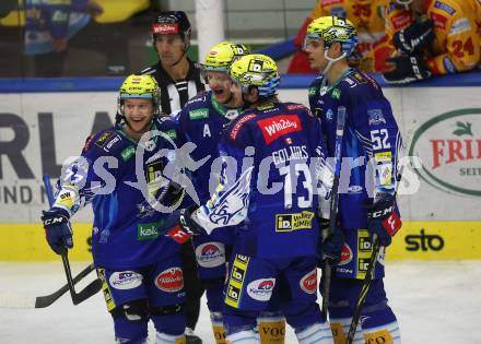 EBEL. Eishockey Bundesliga. EC VSV gegen Migross Supermercati Asiago Hockey.  Torjubel Philipp Lindner, Nicolas Rivett-Mattinen, John Hughes, Chris Collins (VSV). Villach, am 18.10.2022.
Foto: Kuess
www.qspictures.net
---
pressefotos, pressefotografie, kuess, qs, qspictures, sport, bild, bilder, bilddatenbank