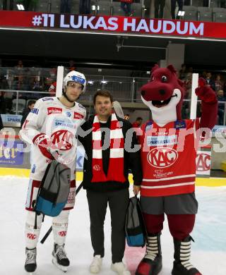 EBEL. Eishockey Bundesliga. EC KAC gegen  Steinbach Black Wings 1992. Spieler des Abends Lukas Haudum  (KAC). Klagenfurt, am 21.10.2022.
Foto: Kuess
www.qspictures.net
---
pressefotos, pressefotografie, kuess, qs, qspictures, sport, bild, bilder, bilddatenbank