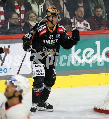 EBEL. Eishockey Bundesliga. EC KAC gegen  Steinbach Black Wings 1992.  Torjubel Marco Brucker  (Black Wings). Klagenfurt, am 21.10.2022.
Foto: Kuess
www.qspictures.net
---
pressefotos, pressefotografie, kuess, qs, qspictures, sport, bild, bilder, bilddatenbank