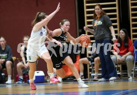 Basketball Damen Superliga. Grunddurchgang 4. Runde. KOS Celovec Damen gegen Basket Flames Women.  Monika Ristic (KOS),   Franca Roedhammer (Basket Flames). Klagenfurt, 22.10.2022.
Foto: Kuess
---
pressefotos, pressefotografie, kuess, qs, qspictures, sport, bild, bilder, bilddatenbank