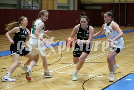 Basketball Damen Superliga. Grunddurchgang 4. Runde. KOS Celovec Damen gegen Basket Flames Women.   Johanna Thamer, Nikolina Sofric, KOS),  Josefine Meyer, Josefine Kalbhenn  (Basket Flames). Klagenfurt, 22.10.2022.
Foto: Kuess
---
pressefotos, pressefotografie, kuess, qs, qspictures, sport, bild, bilder, bilddatenbank