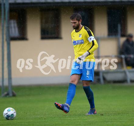 Fussball. Kaerntner Liga. Bleiburg gegen Lendorf.   Thomas Poek  (Bleiburg), Bleiburg, am 22.10.2022.
Foto: Kuess
---
pressefotos, pressefotografie, kuess, qs, qspictures, sport, bild, bilder, bilddatenbank