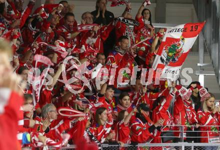 EBEL. Eishockey Bundesliga. EC KAC gegen  VSV.  Jubel Fans (KAC). Klagenfurt, am 26.10.2022.
Foto: Kuess
www.qspictures.net
---
pressefotos, pressefotografie, kuess, qs, qspictures, sport, bild, bilder, bilddatenbank