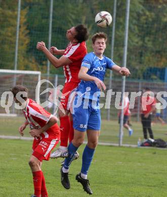 Fussball KFV Cup. KAC 1909 gegen SAK.  David Graefischer (KAC),   Matic Pavlic (SAK). Klagenfurt, am 26.10.2022.
Foto: Kuess
---
pressefotos, pressefotografie, kuess, qs, qspictures, sport, bild, bilder, bilddatenbank