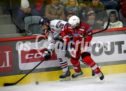 EBEL. Eishockey Bundesliga. EC KAC gegen  Hydro Fehervar AV 19.  Thomas Koch,  (KAC),    Daniel Szabo (Fehervar). Klagenfurt, am 28.10.2022.
Foto: Kuess
www.qspictures.net
---
pressefotos, pressefotografie, kuess, qs, qspictures, sport, bild, bilder, bilddatenbank