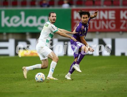 Fussball Bundesliga. SK Austria Klagenfurt gegen WSG Tirol.   Maximiliano Moreira Romero
 (Klagenfurt),  Thomas Sabitzer (Tirol). Klagenfurt, am 29.10.2022.
Foto: Kuess
---
pressefotos, pressefotografie, kuess, qs, qspictures, sport, bild, bilder, bilddatenbank