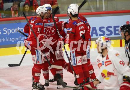 EBEL. Eishockey Bundesliga. EC KAC gegen  EC Red Bull Salzburg. Torjubel Kele Steffler, Matthew Fraser, Lukas haudum, Jesper Jensen Aabo, Luka Gomboc  (KAC). Klagenfurt, am 30.10.2022.
Foto: Kuess
www.qspictures.net
---
pressefotos, pressefotografie, kuess, qs, qspictures, sport, bild, bilder, bilddatenbank